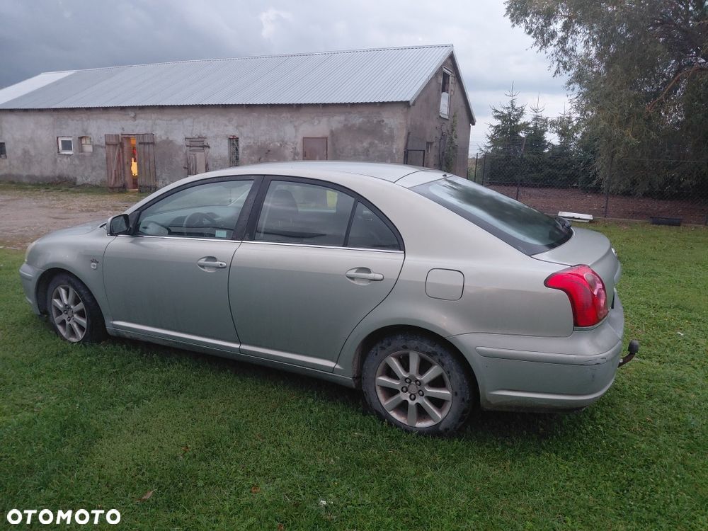 Toyota Avensis - 3