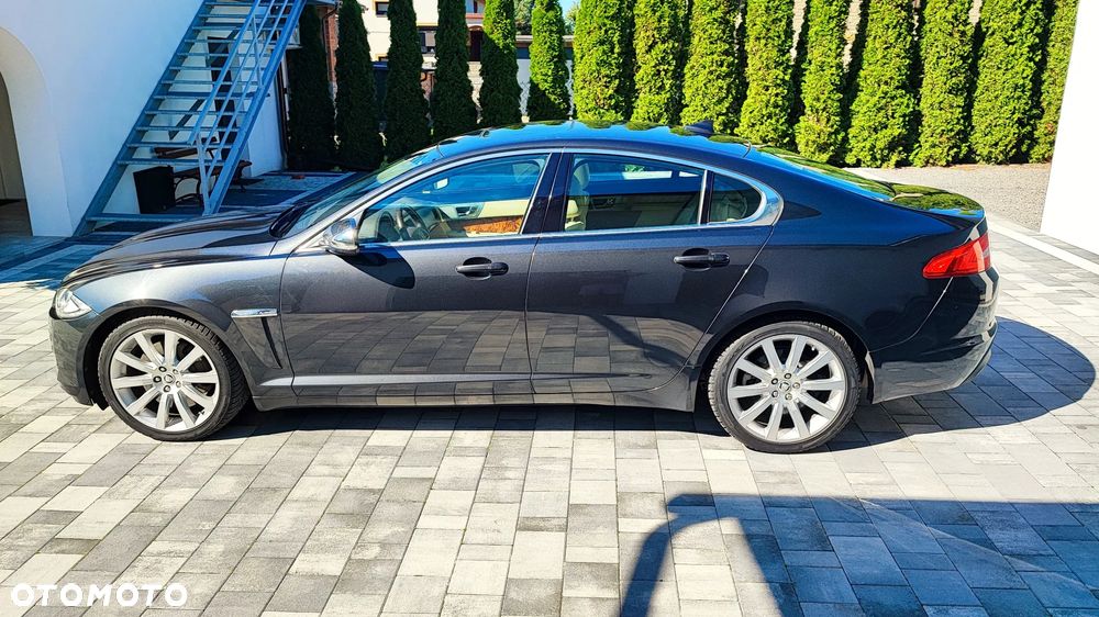 Jaguar XF 3.0 V6 Diesel S Premium Luxury - 16