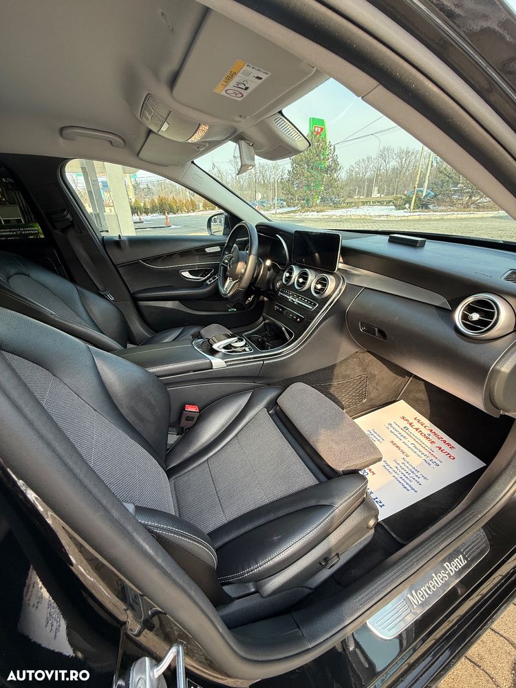 Mercedes-Benz C - 16