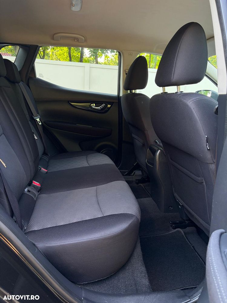 Nissan Qashqai 1.5 DCI Start/Stop N-Connecta - 22