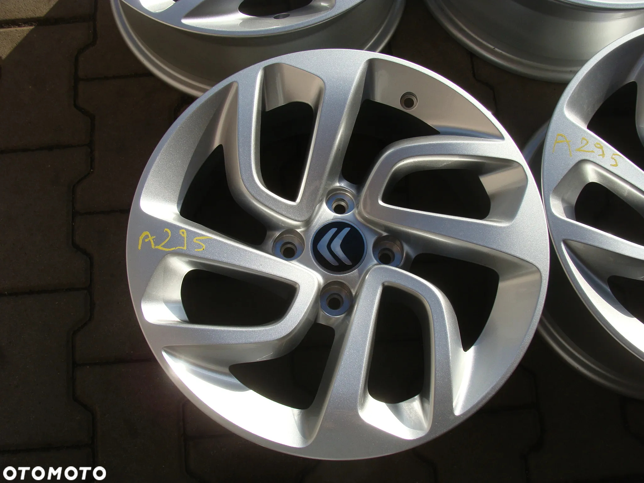 a295 4x108 Citroen Berlingo C3 C4 C5 DS3 DS4 DS5 Picasso Cactus Aircross 6,5jx16 - 2