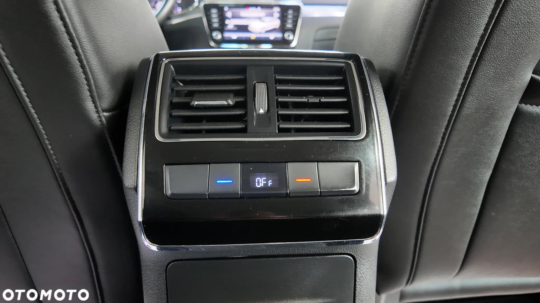 Skoda Superb 1.5 TSI ACT Sportline DSG - 29