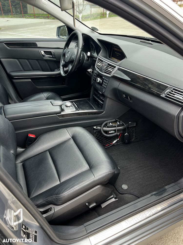 Mercedes-Benz E 220 CDI DPF BlueEFFICIENCY 7G-TRONIC Avantgarde - 14
