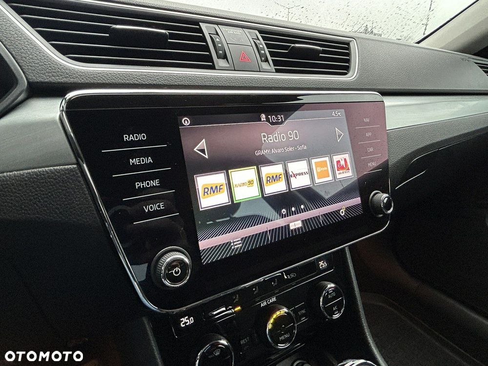 Skoda Superb 2.0 TDI Ambition DSG7 - 17