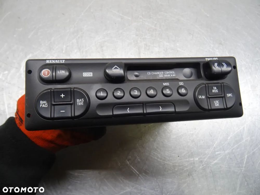 RENAULT LAGUNA I LIFT 1.8 RADIO 7700433074 - 1