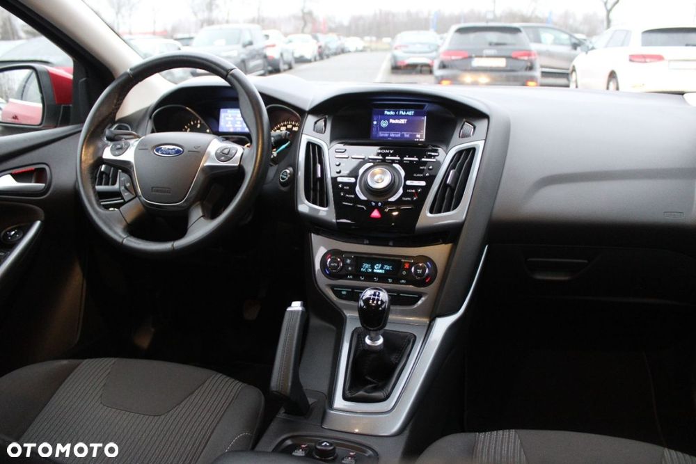 Ford Focus - 37