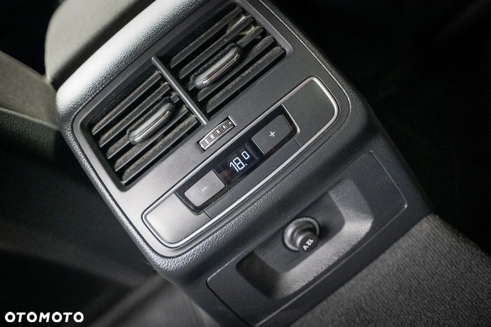 Audi A4 Avant 35 TDI mHEV Advanced S tronic - 19