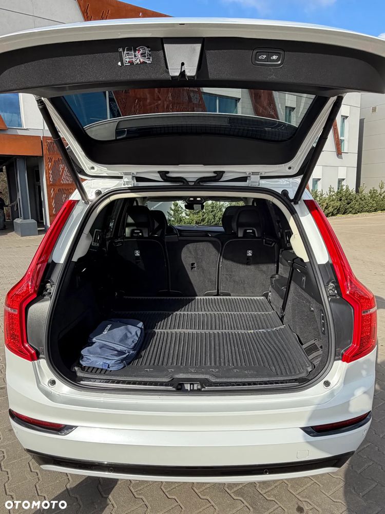 Volvo XC 90 T8 AWD Recharge Core - 20