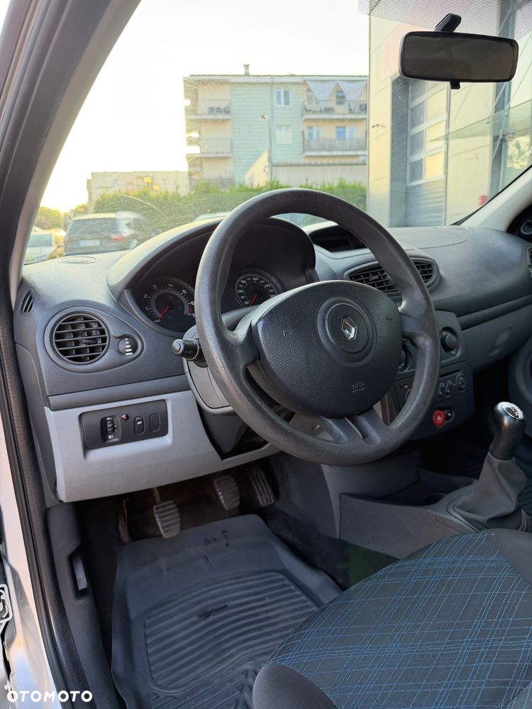 Renault Clio 1.2 16V All Inclusive - 7