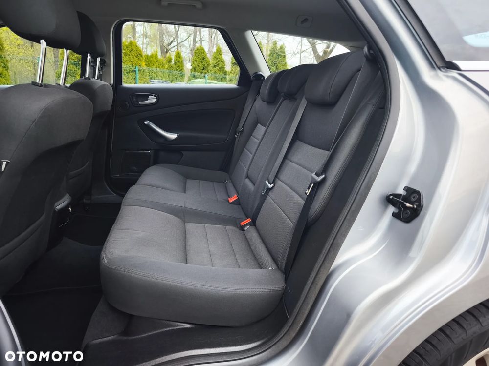 Ford Mondeo 2.0 TDCi Titanium - 19