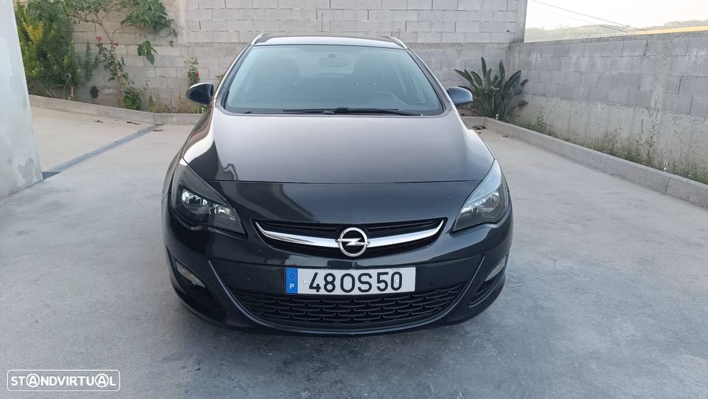 Opel Astra Sports Tourer - 2