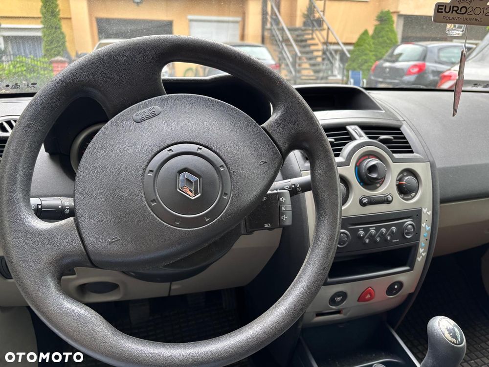 Renault Megane 1.6 Confort Dynamique - 5