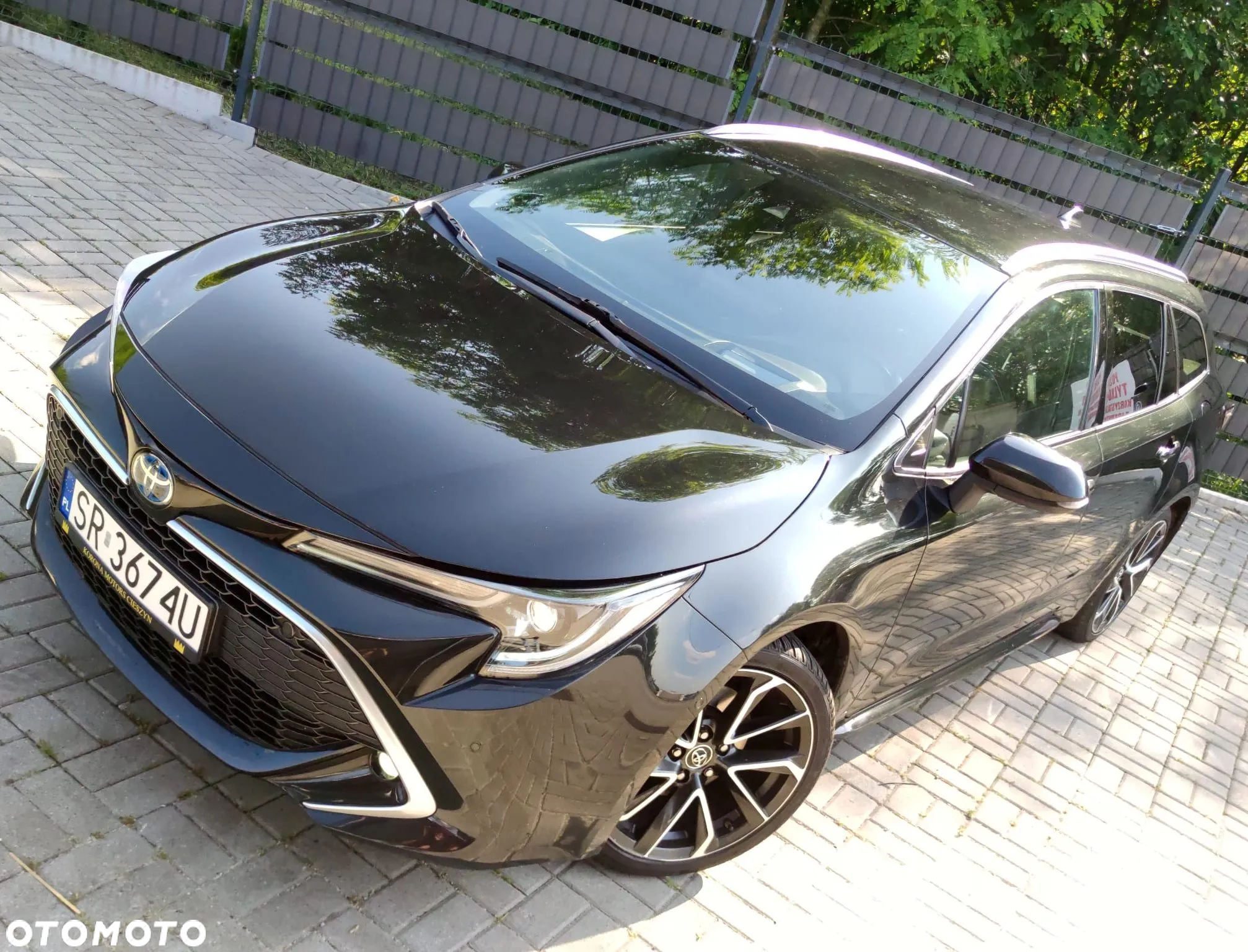 Toyota Corolla 2.0 Hybrid Executive - 3