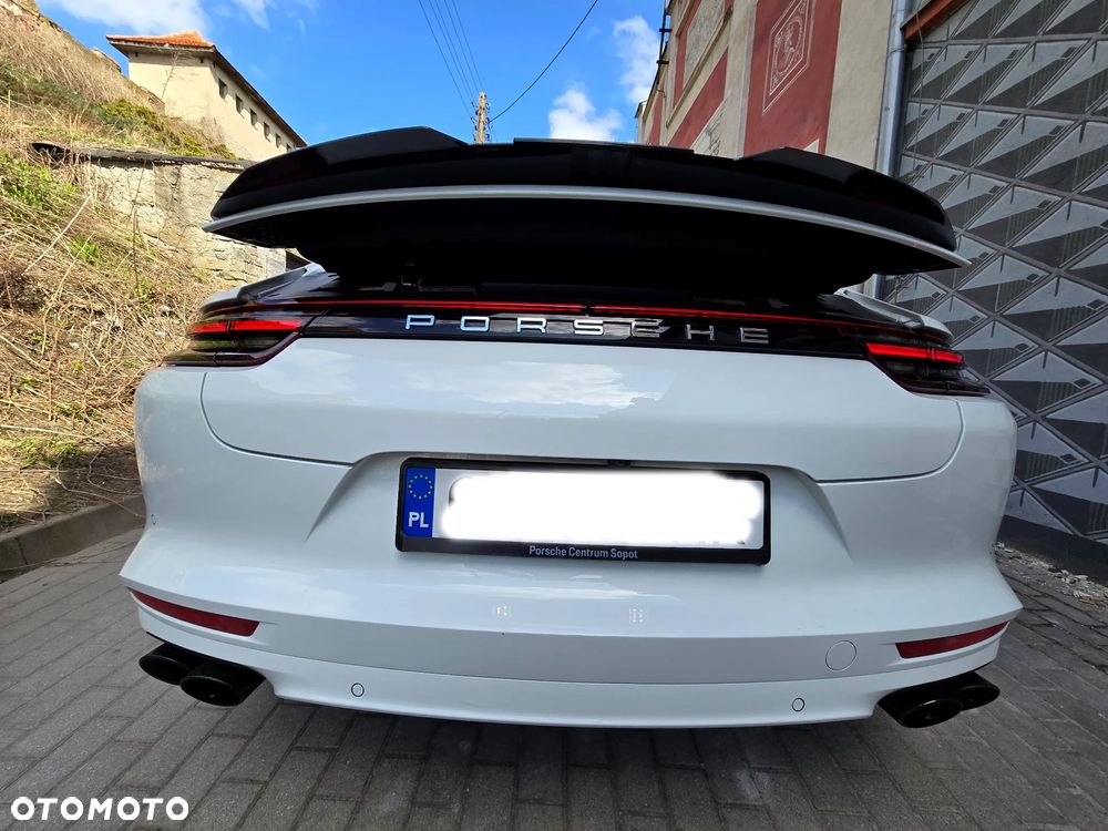 Porsche Panamera 4S - 4