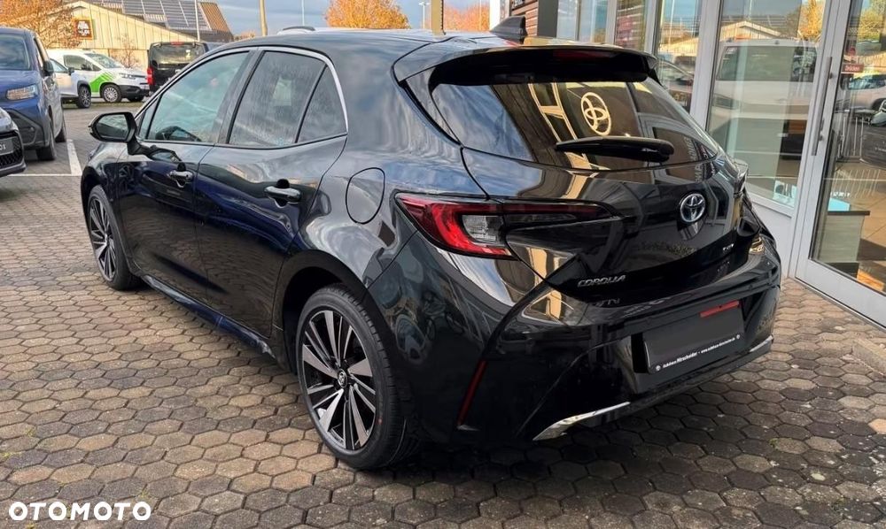 Toyota Corolla - 5