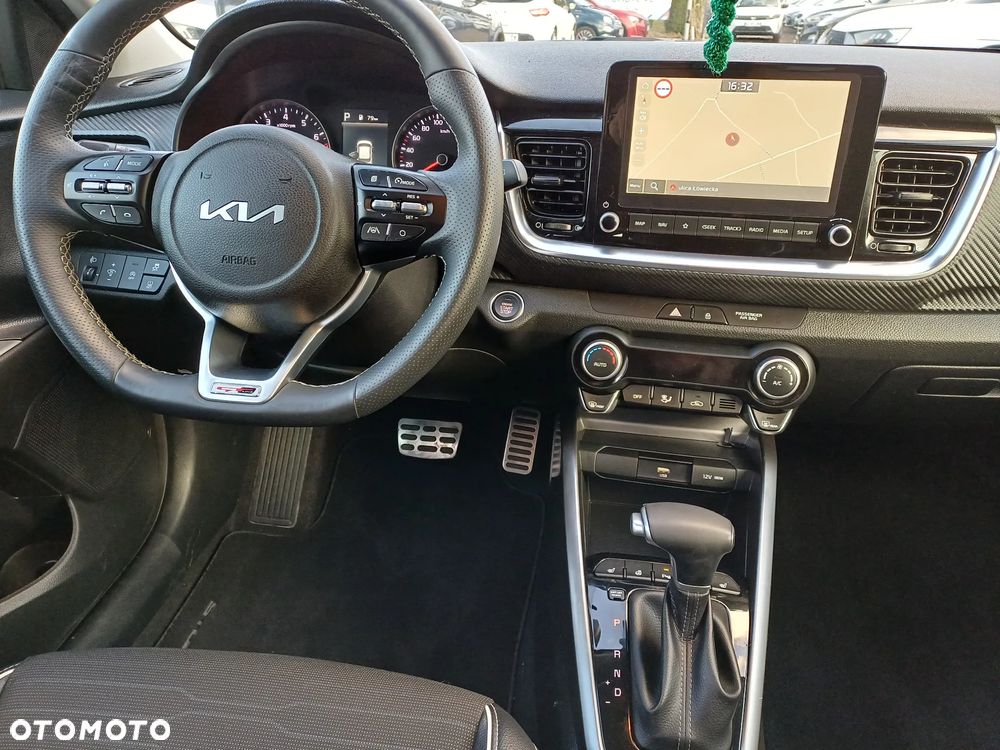 Kia Stonic - 24