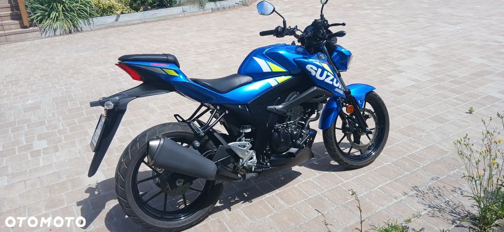 Suzuki GSX - 7