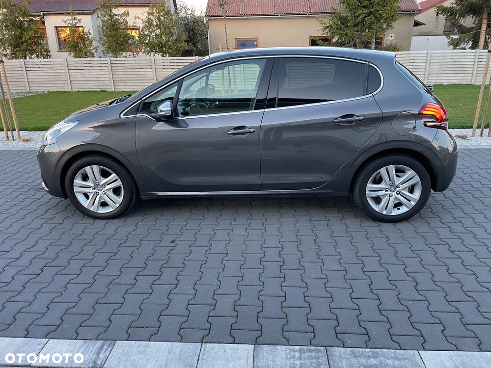Peugeot 208 PureTech 110 Stop & Start Signature - 8