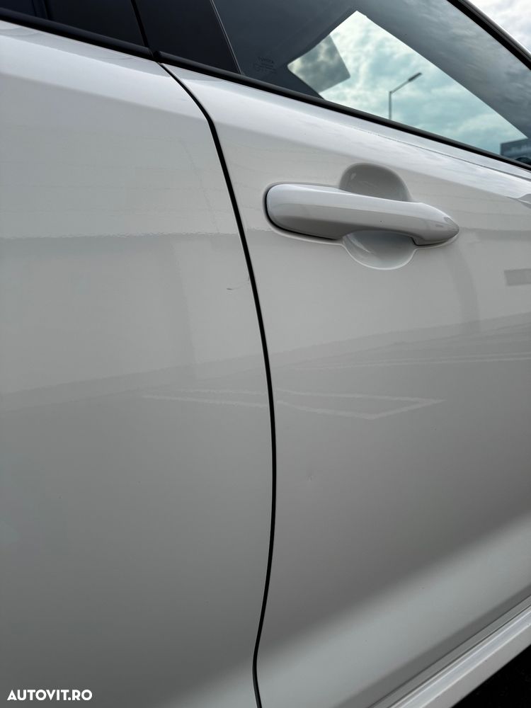 Toyota Corolla 1.8 HSD Business - 11