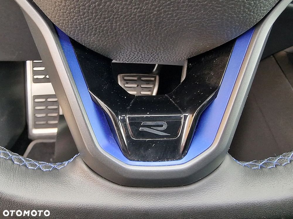 Volkswagen Golf - 17