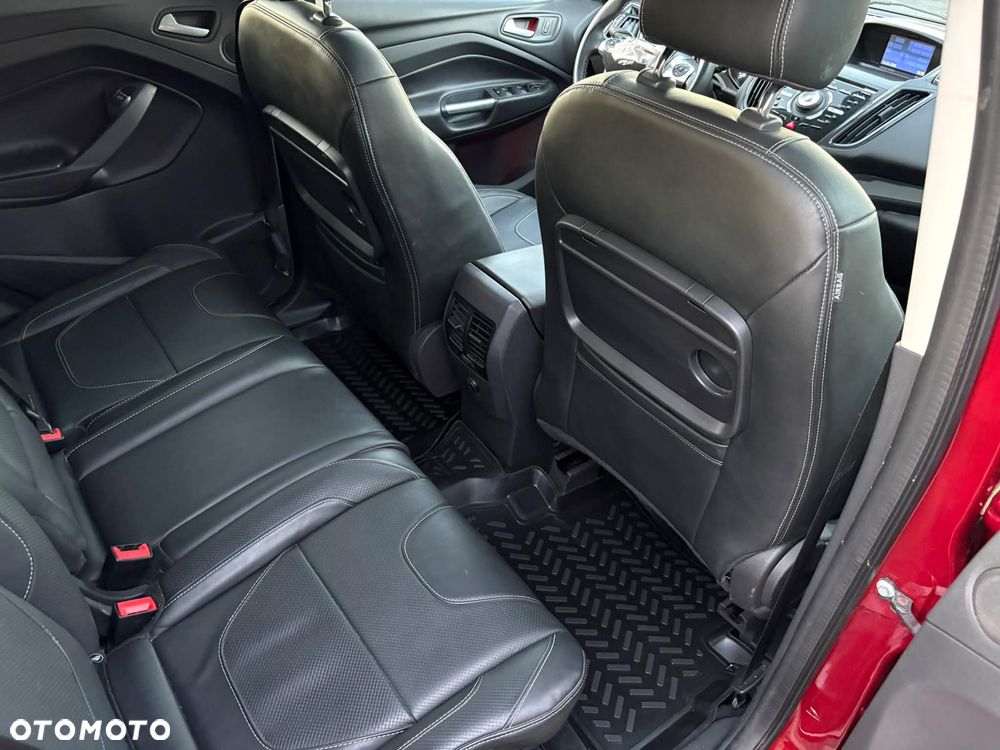 Ford Kuga 2.0 TDCi 4x4 ST-Line - 13