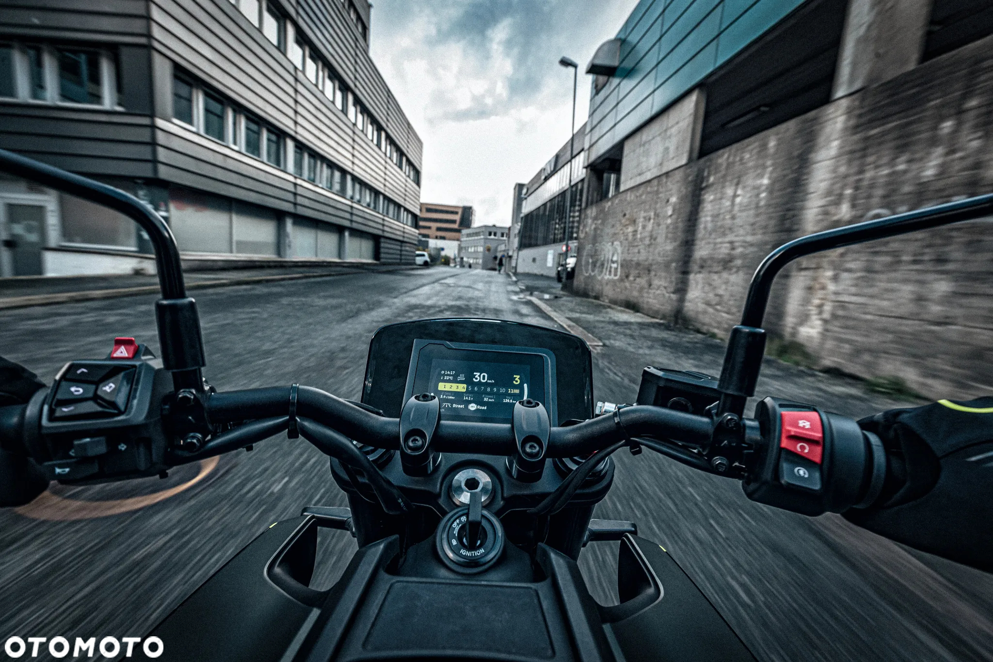 Husqvarna Svartpilen - 14