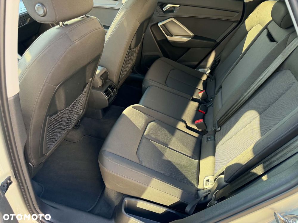 Audi Q3 35 TDI Quattro S Line - 12