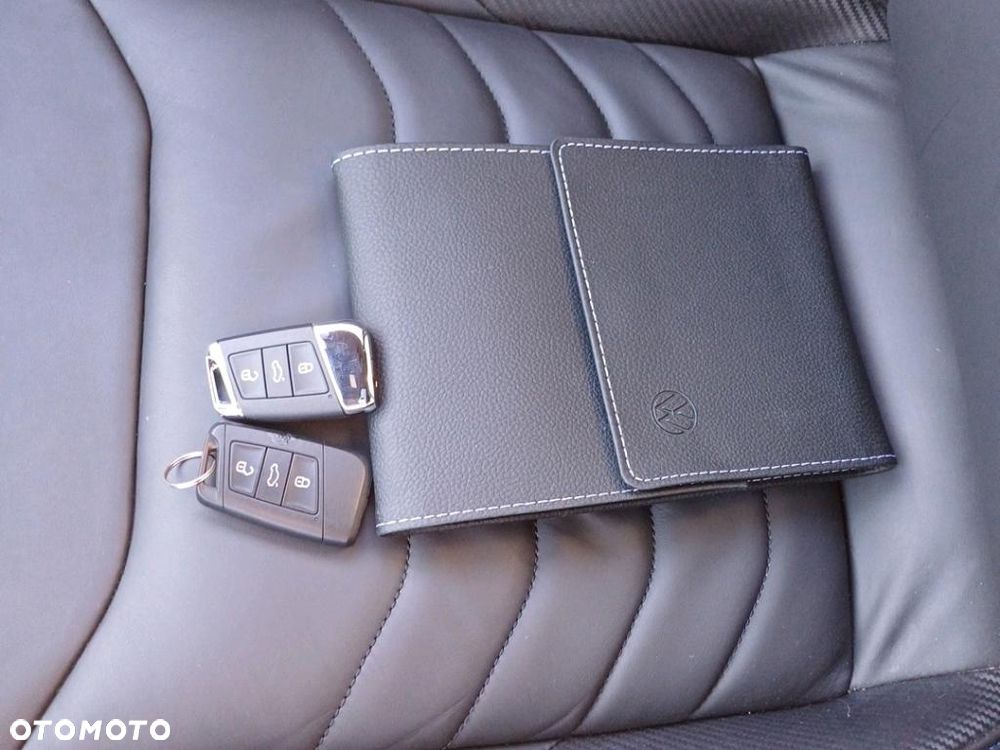 Volkswagen Arteon 2.0 TSI 4Motion R DSG - 5