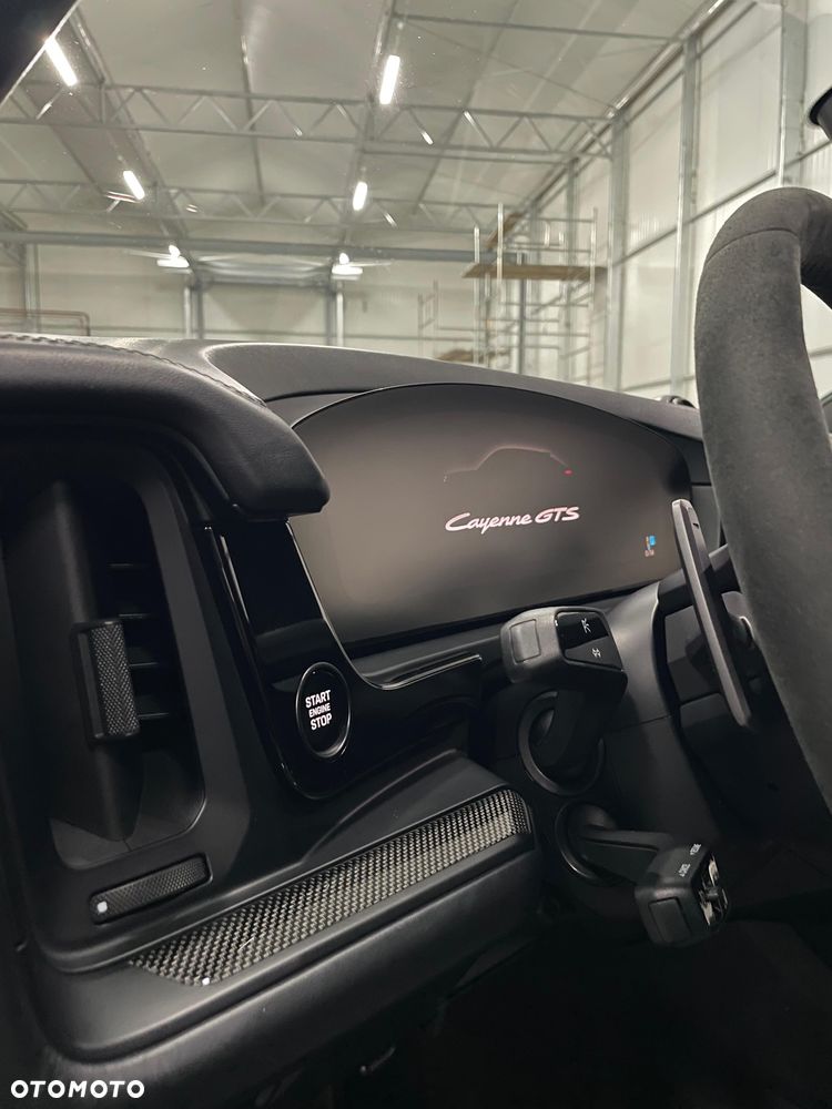 Porsche Cayenne - 22