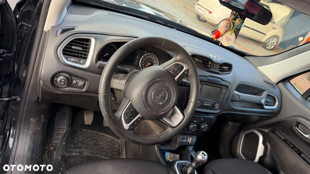 Jeep Renegade - 12