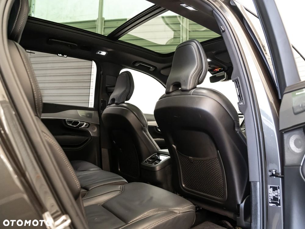 Volvo XC 90 B5 D AWD Ultimate Dark - 30