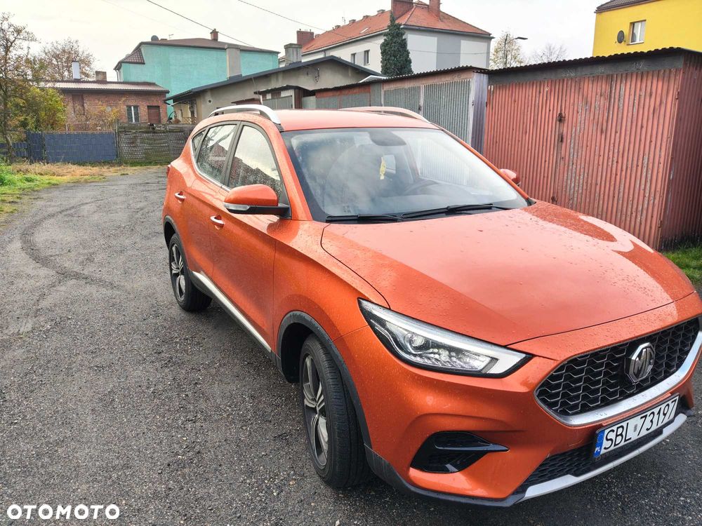 MG ZS - 3