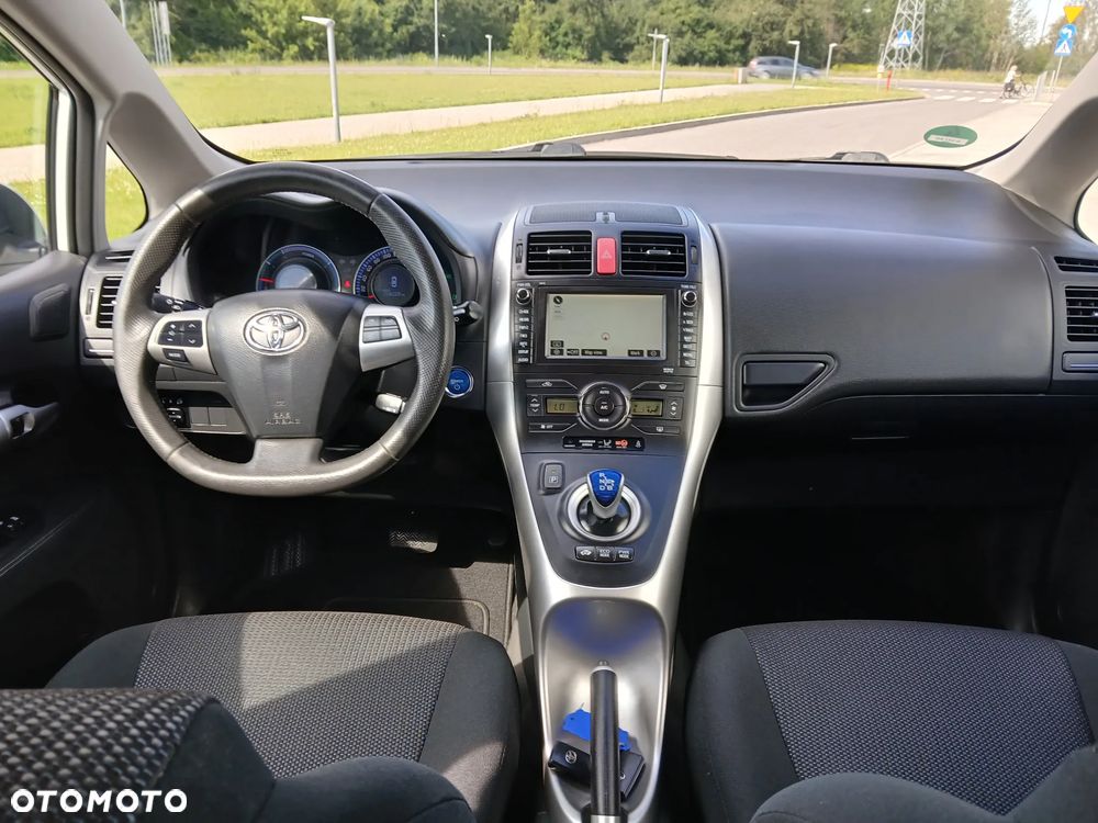 Toyota Auris - 15