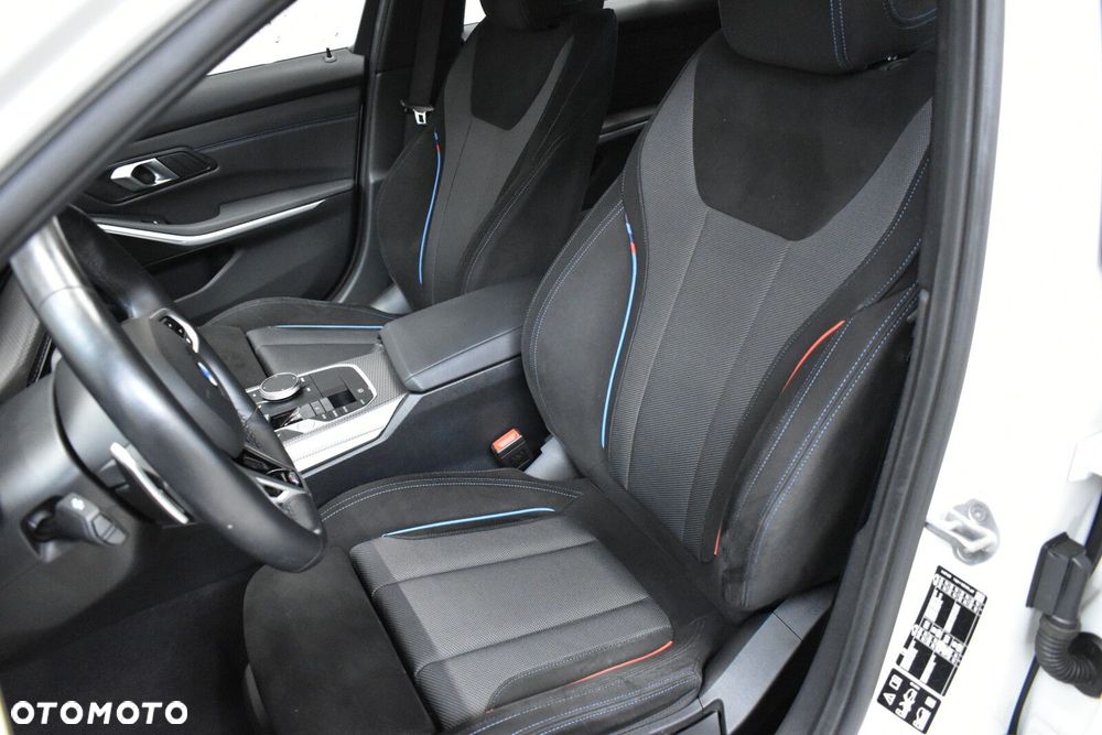 BMW Seria 3 320d xDrive mHEV sport - 11