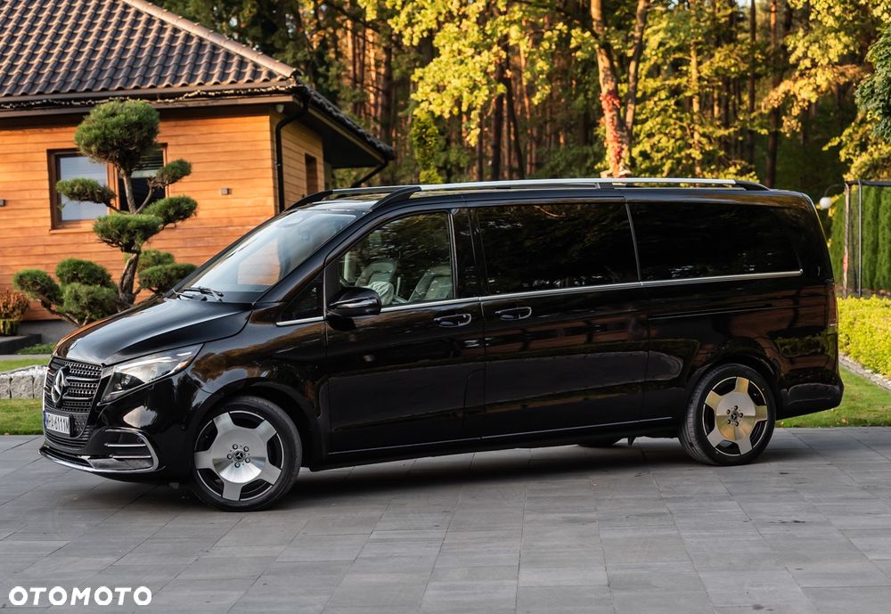Mercedes-Benz Klasa V 300 d extralang 4Matic 9G-TRONIC Avantgarde Edition Edition 19 - 34