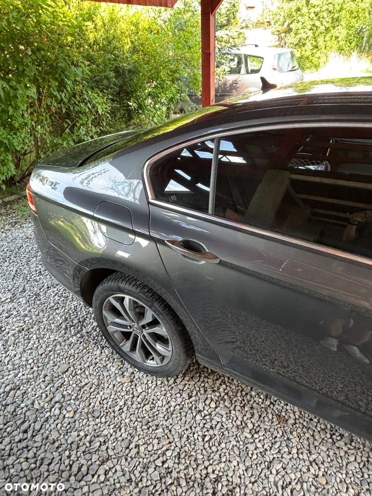 Volkswagen Passat 2.0 TDI BMT Comfortline DSG - 9