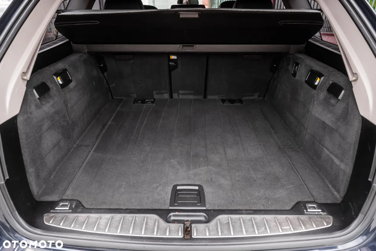 BMW Seria 5 518d - 36