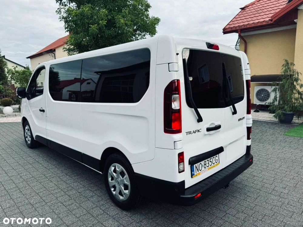 Renault Trafic - 10