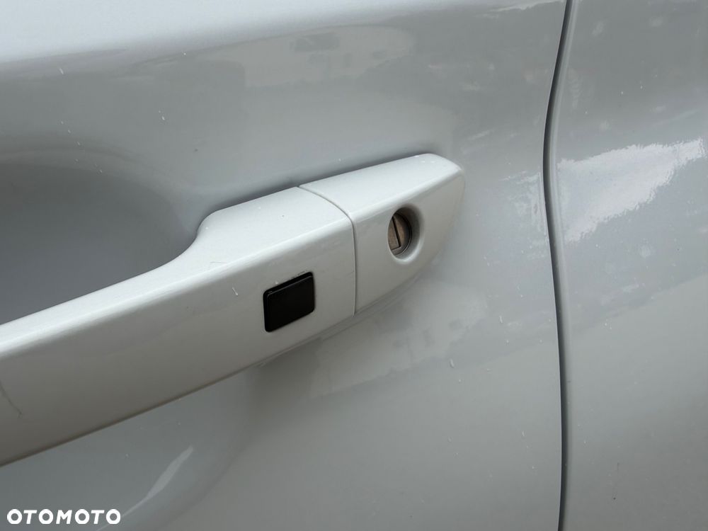 Hyundai Kona 1.6 T-GDI DCT 4WD Premium - 30