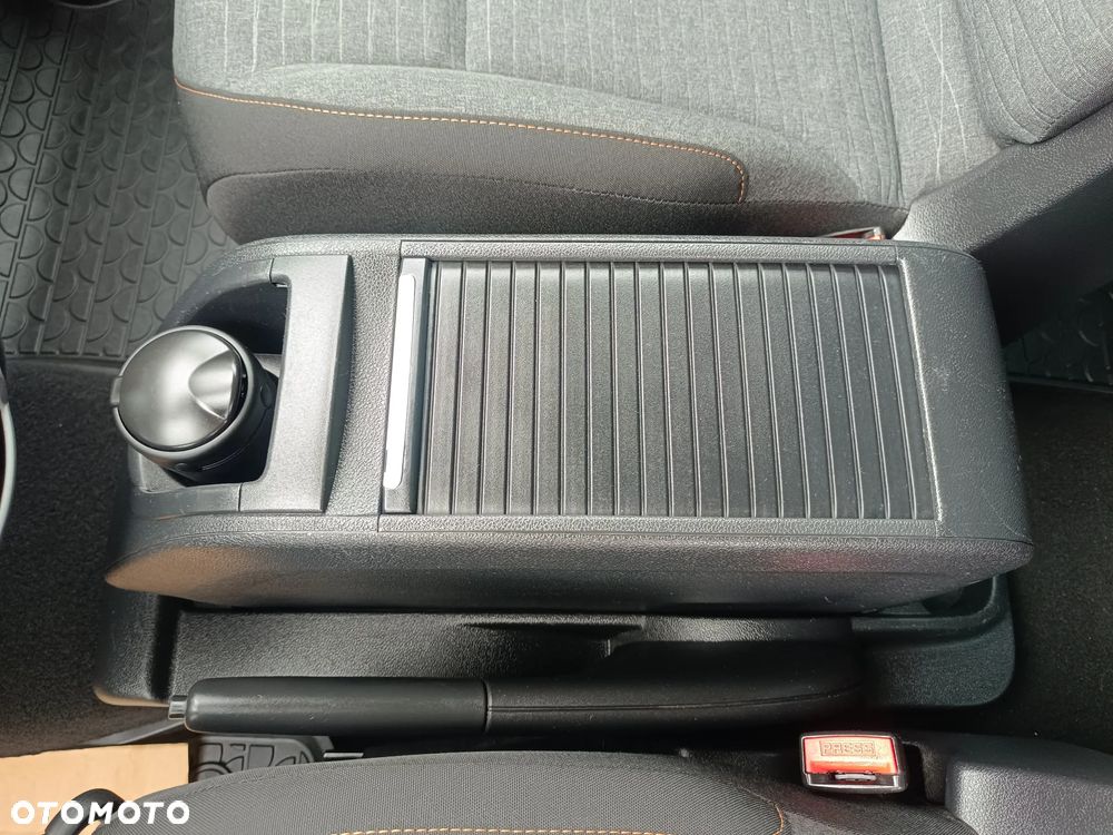 Citroën Berlingo Multispace BlueHDi 120 S&S SHINE - 30