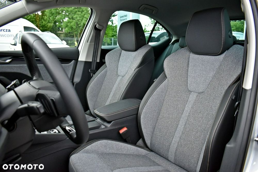 Skoda Octavia 2.0 TDI Selection DSG - 11