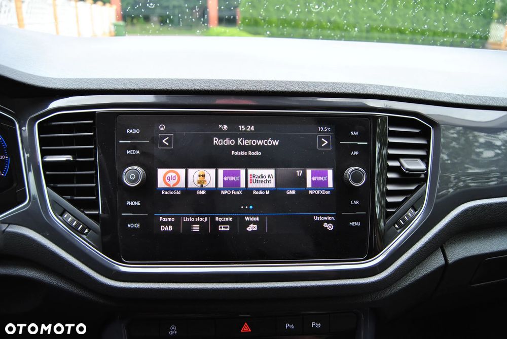 Volkswagen T-Roc - 36