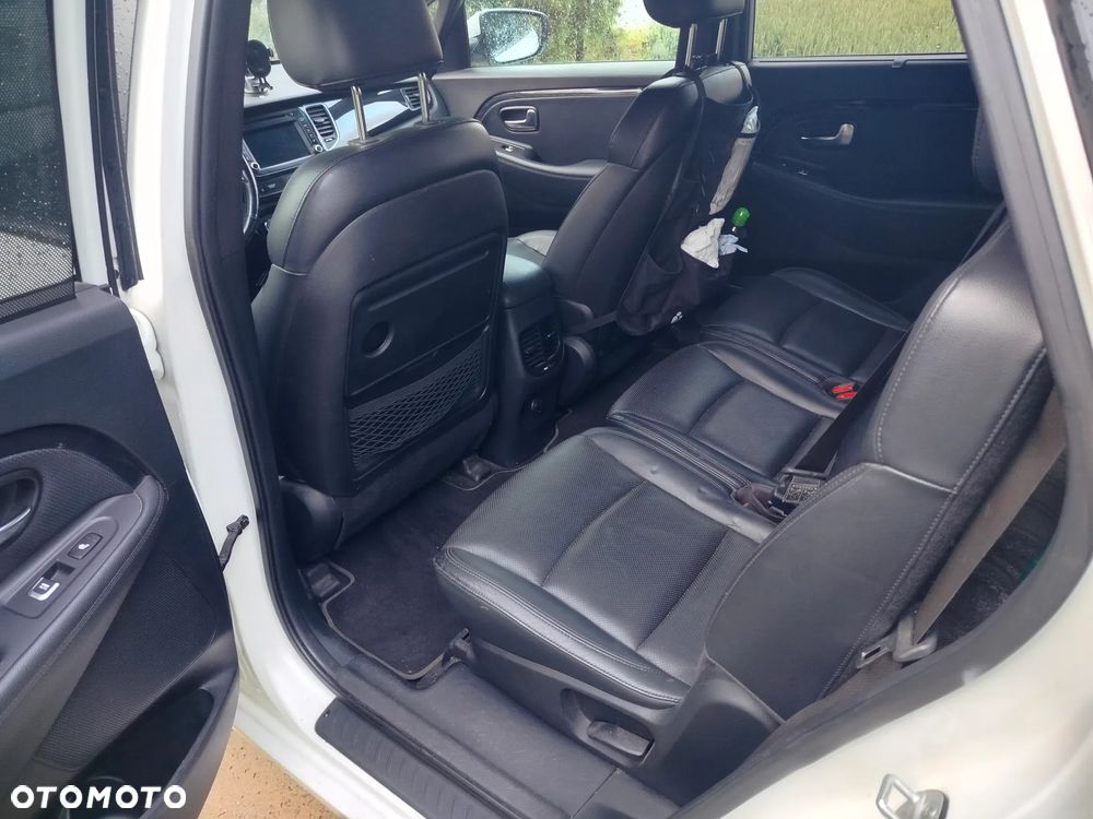 Kia Carens 1.7 CRDi Spirit - 11