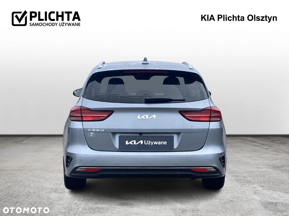 Kia Ceed - 4