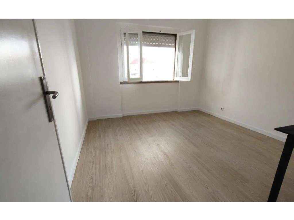 Apartamento T2 Venda Almada - Grande imagem: 2/12