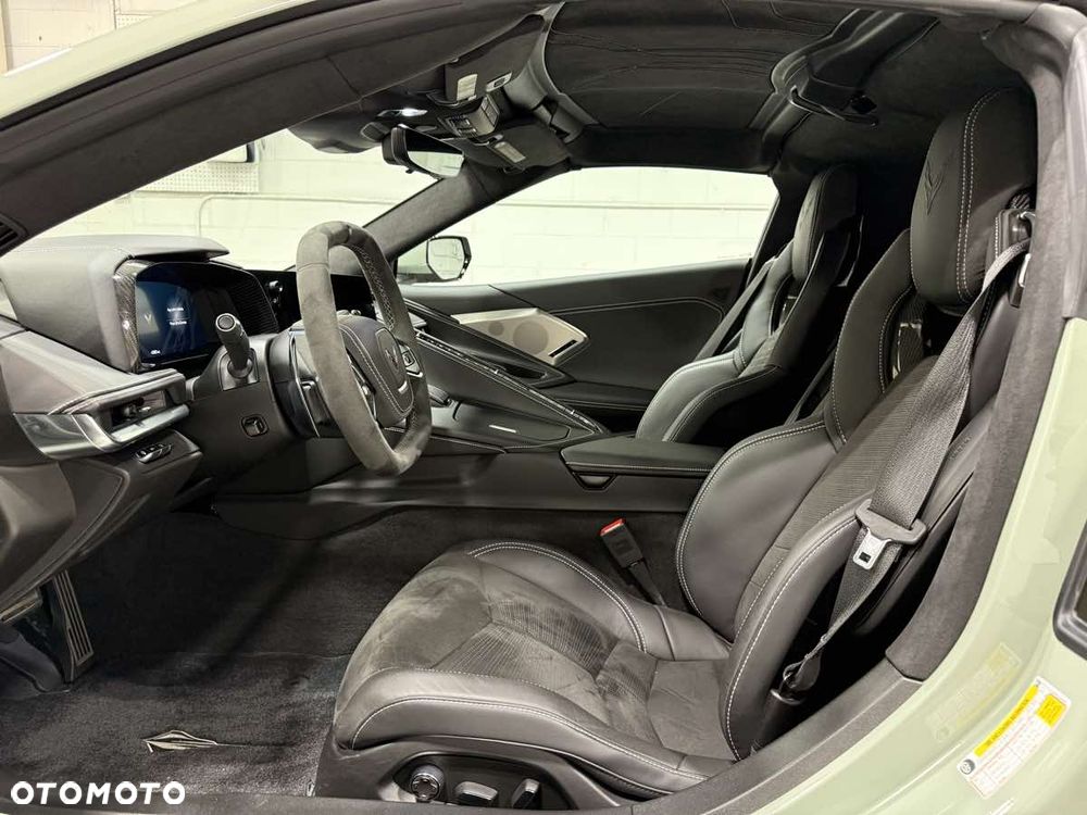 Chevrolet Corvette Stingray 3LT 6.2 V8 Automatik - 6
