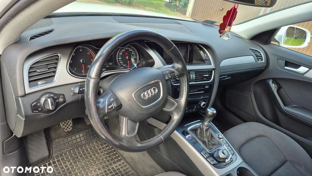 Audi A4 Avant - 5
