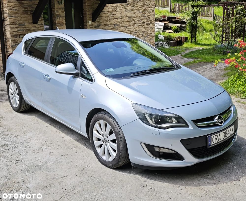 Opel Astra 1.6 CDTI Cosmo - 10