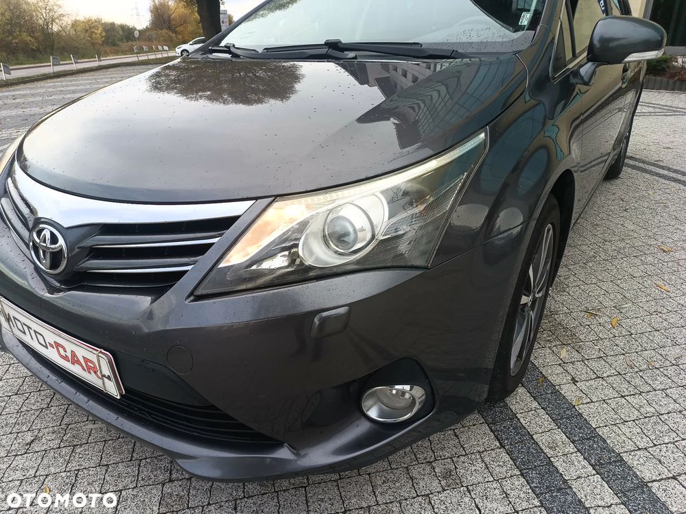 Toyota Avensis 1.8 Edition (2014) - 24