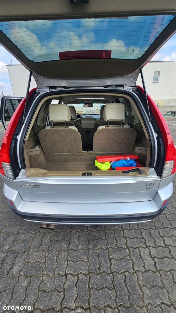 Volvo XC 90 4.4 V8 AWD Momentum - 12